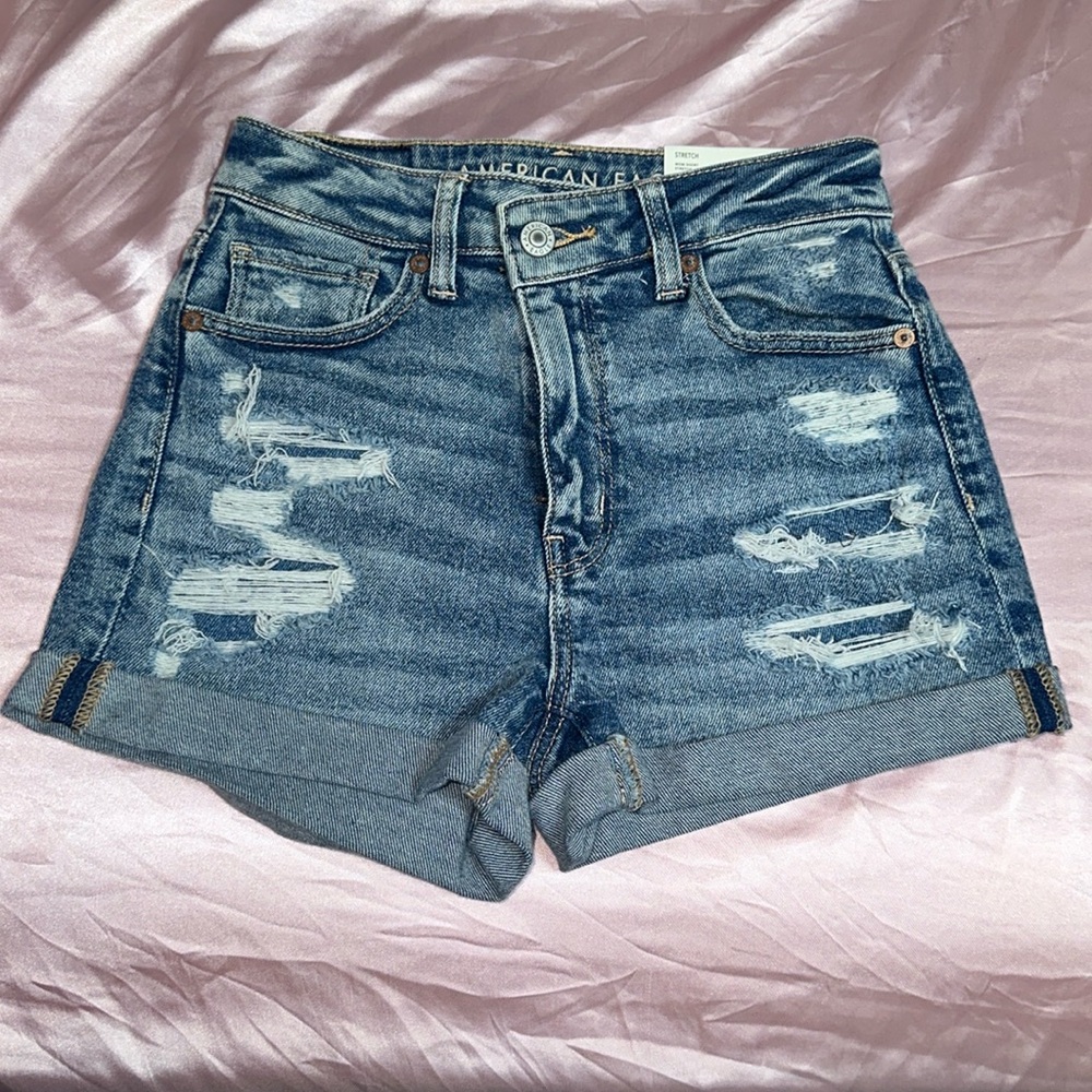Brand new never worn American Eagle shorts size 00